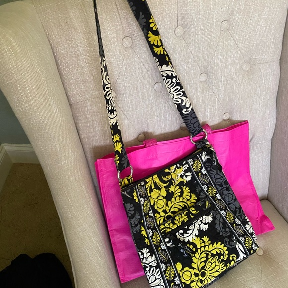 Vera Bradley Crossbody Hipster - Picture 3 of 7